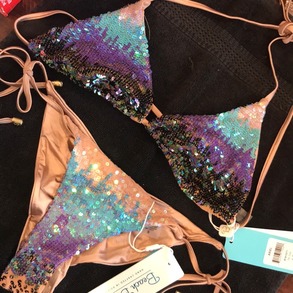 Beach Bunny Ariel Bikini - Picture 2 of 2